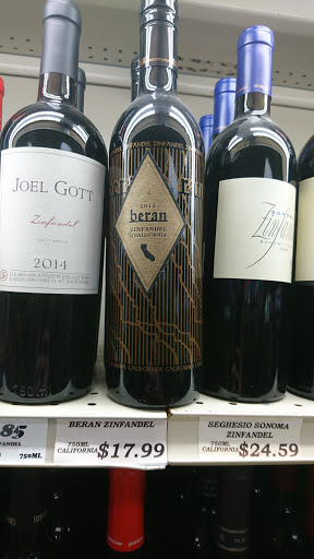 Liquor Store «Big Discount Liquor», reviews and photos, 3900 Cedar Grove Pkwy, Eagan, MN 55122, USA