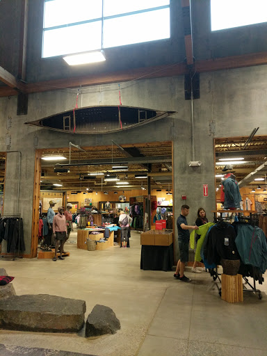 Camping Store «REI», reviews and photos, 750 American Blvd W, Bloomington, MN 55420, USA