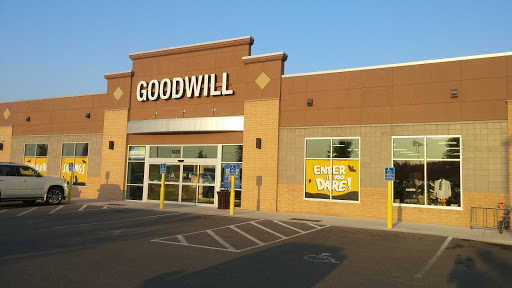 Thrift Store «Goodwill - Hutchinson», reviews and photos