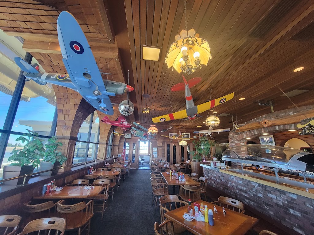 Aviator's Restaurant & Catering 95822