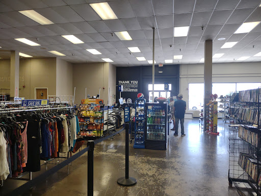 Tire Shop «Discount Tire Store - San Antonio, TX», reviews and photos, 1755 SW Loop 410, San Antonio, TX 78227, USA