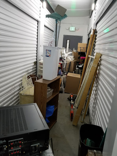 Self-Storage Facility «Money Saver Mini Storage», reviews and photos, 7702 SE 92nd Ave, Portland, OR 97266, USA