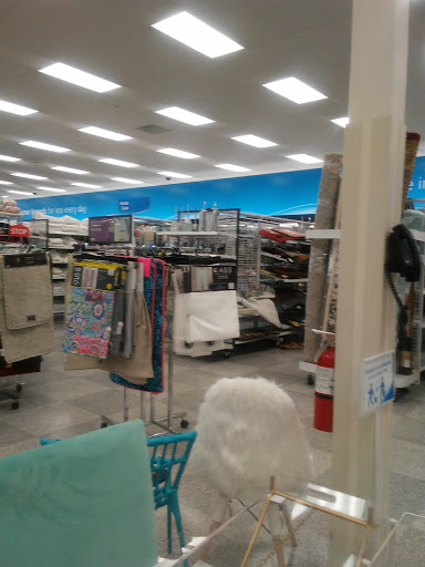 Clothing Store «Ross Dress for Less», reviews and photos, 8355 W Belmont Ave, River Grove, IL 60171, USA