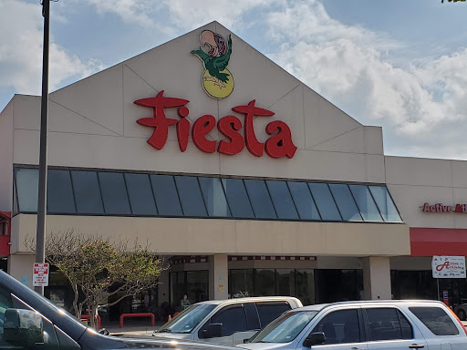 Grocery Store «Fiesta», reviews and photos, 3909 N Interstate 35 Service Rd, Austin, TX 78722, USA
