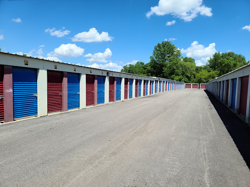 Self-Storage Facility «Lake county storage», reviews and photos, 1100 W Rollins Rd, Round Lake Heights, IL 60073, USA