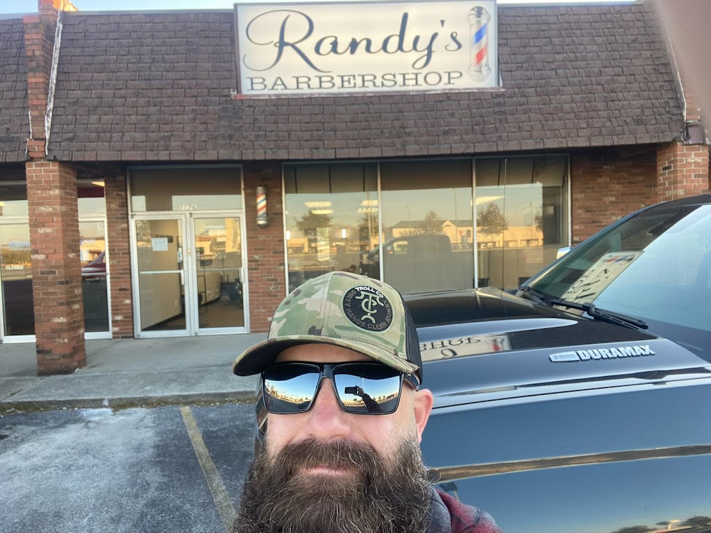 Randy's Barber Shop 43147