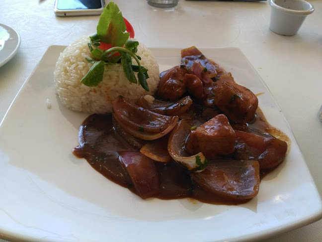 "Entre Causas" Restaurant Peruano - Restaurante