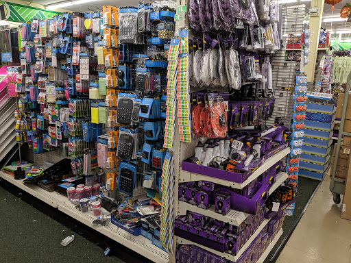 Dollar Store «Dollar Tree», reviews and photos, 1800 E 8th St, Davis, CA 95616, USA
