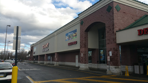Grocery Store «Giant Food Stores», reviews and photos, 136 Kline Vlg, Harrisburg, PA 17104, USA