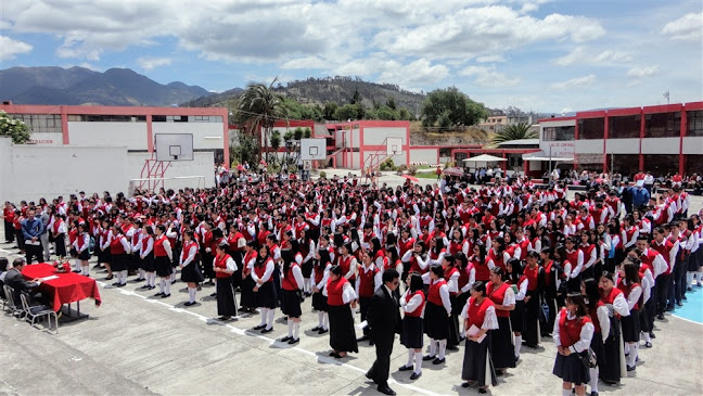 Unidad Educativa "República Del Ecuador" - Otavalo