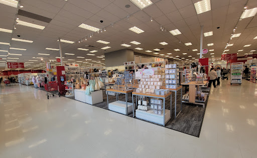 Department Store «Target», reviews and photos, 1341 Boylston St, Boston, MA 02215, USA