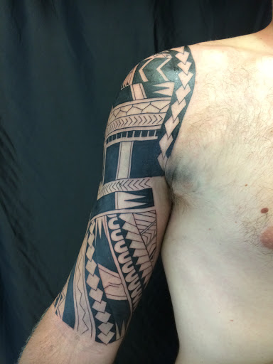 Explore large thigh tattoo ideas, creative tattoo ideas in Honolulu, available at 434 TATTOO WAIKIKI