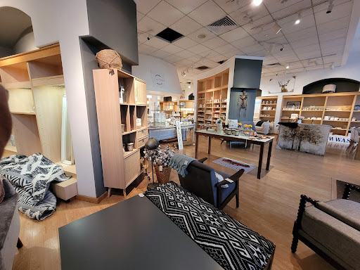 Shopping Mall «The Shops At Riverwoods», reviews and photos, 4801 N University Ave, Provo, UT 84604, USA