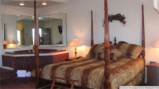 Hotel «Breakers Boutique Inn», reviews and photos, 971 N Montesano St, Westport, WA 98595, USA