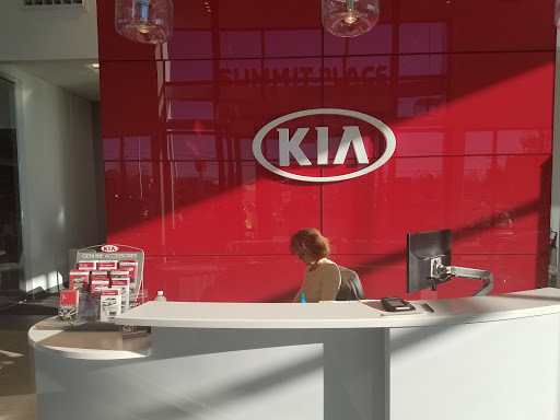 Auto Repair Shop «Summit Place Kia East», reviews and photos, 44900 N Gratiot Ave, Charter Twp of Clinton, MI 48036, USA