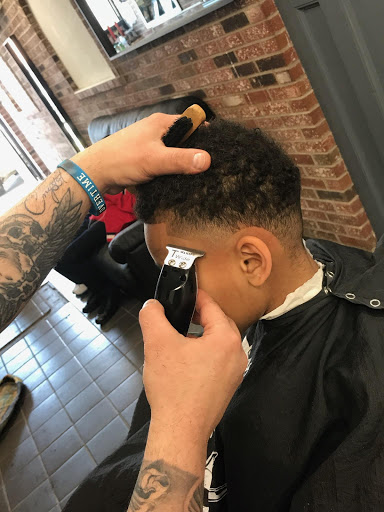 Barber Shop «South Side Barber Shop», reviews and photos, 463 Franklin Ave # 1, Hartford, CT 06114, USA