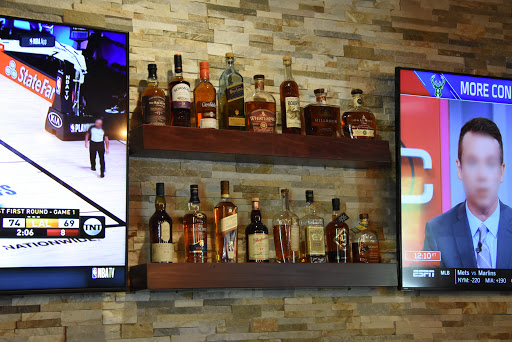 Golf Course «Copper Creek Golf Club & Events Center», reviews and photos, 4825 Copper Creek Dr, Pleasant Hill, IA 50327, USA