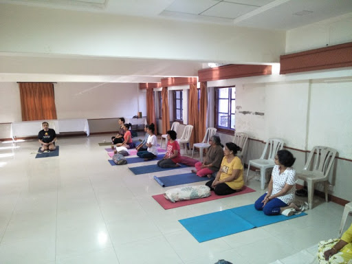 Iyengar Yoga Bandra