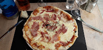 Pizza du Restaurant français Restaurant à Revel | Les Frangines du lac - n°4