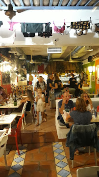Atmosphère du Restaurant italien La Pizzetta à Marseillan - n°12