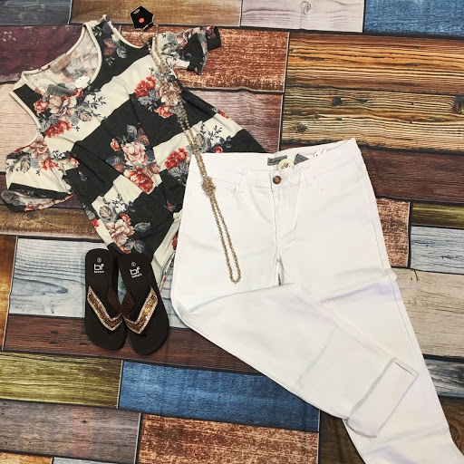 Florist «A & F Boutique LLC», reviews and photos, 13791 US-87, La Vernia, TX 78121, USA