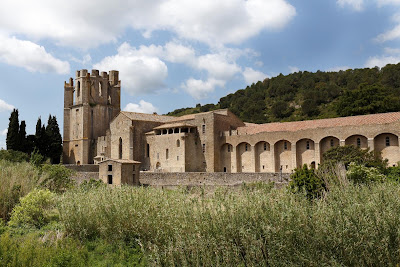Abbaye médiévale de Lagrasse, centre culturel Les arts de lire à Lagrasse