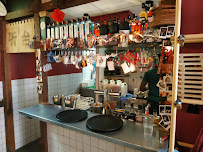 Atmosphère du Restaurant de cuisine fusion asiatique East Canteen Krutenau à Strasbourg - n°7