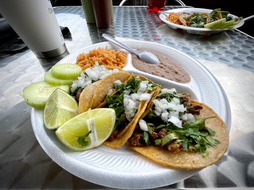 Ambro’s Tacos Y Más