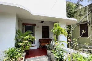 White Villa Guest House Pondicherry image