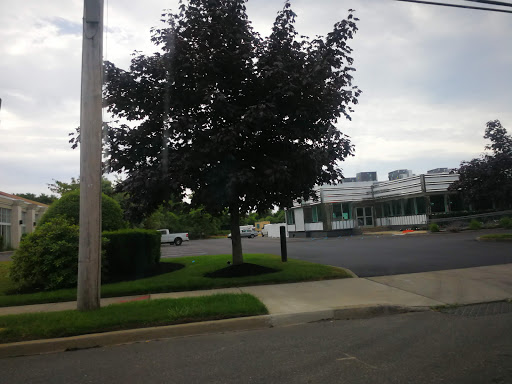 Ford Dealer «Storms Ford», reviews and photos, 721 County Rd 39A, Southampton, NY 11968, USA