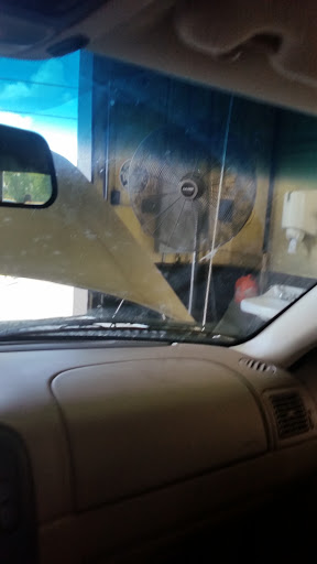 Auto Repair Shop «Quality Lubrication Oil Change and Auto Center», reviews and photos, 3450 E Walton Blvd, Auburn Hills, MI 48326, USA