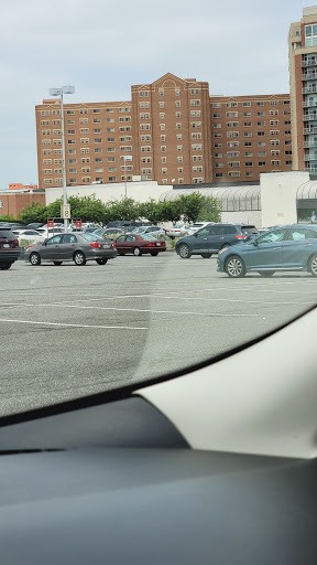 Grocery Store «Giant Food», reviews and photos, 3480 S Jefferson St, Falls Church, VA 22041, USA