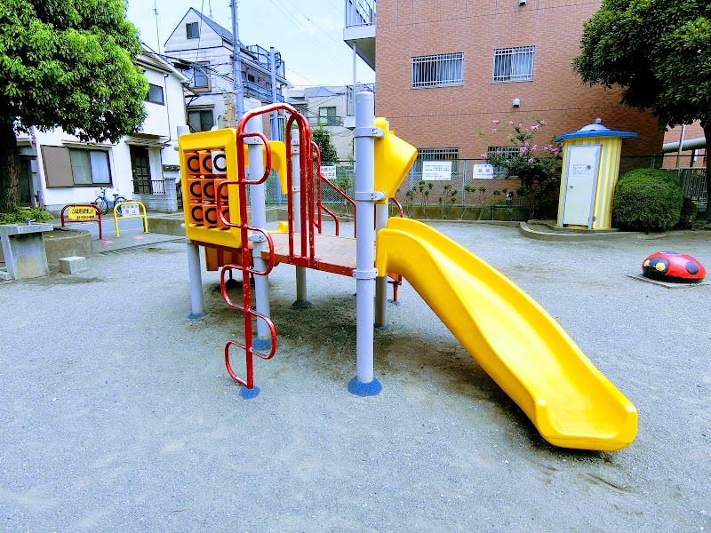 仲羽田児童公園