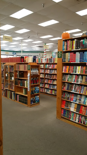 Book Store «Half Price Books», reviews and photos, 770 E Road to Six Flags St, Arlington, TX 76011, USA