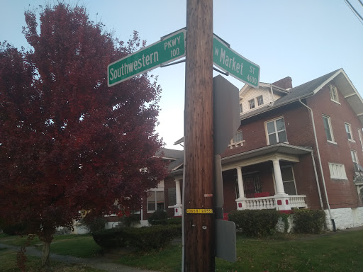 Grocery Store «H & S Groceries», reviews and photos, 4619 W Market St, Louisville, KY 40212, USA