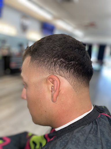 Barber Shop «Cali Cuts Barbershop», reviews and photos, 21820 Devonshire St, Chatsworth, CA 91311, USA