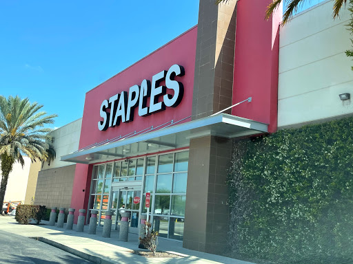 Office Supply Store «Staples», reviews and photos, 7157 Narcoossee Rd, Orlando, FL 32822, USA