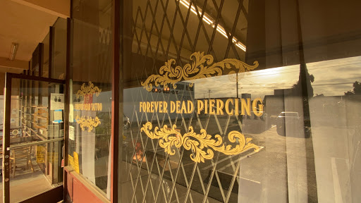 Forever Dead Tattoo & Piercing
