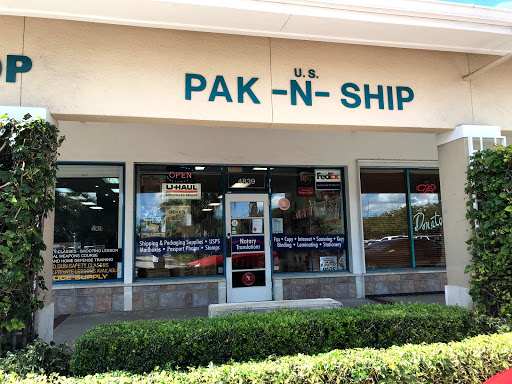Store «US PAK N SHIP : FEDEX - UPS - USPS - DHL / U-HAUL», reviews and photos, 4839 Volunteer Rd, Davie, FL 33330, USA