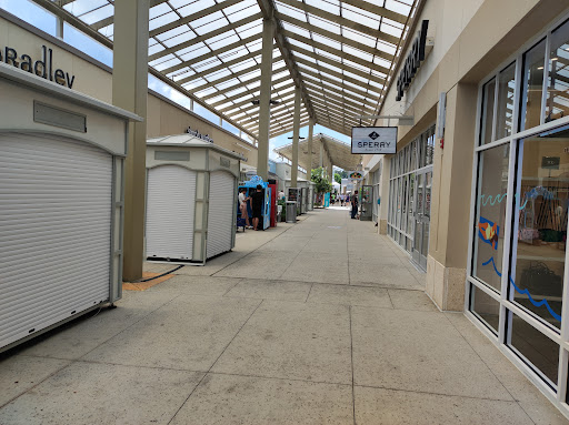 Outlet Mall «Tanger Outlet Myrtle Beach Hwy 17», reviews and photos, 10835 Kings Rd, Myrtle Beach, SC 29572, USA