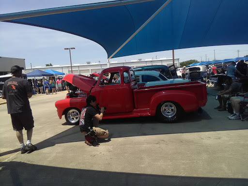 Chevrolet Dealer «Lynn Smith Chevrolet», reviews and photos