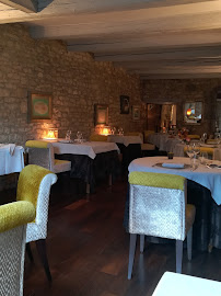 Atmosphère du Restaurant français Restaurant Saint Pierre à Besançon - n°4