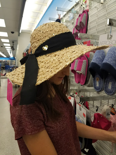 Clothing Store «Ross Dress for Less», reviews and photos, 12680 W Sunrise Blvd, Sunrise, FL 33323, USA