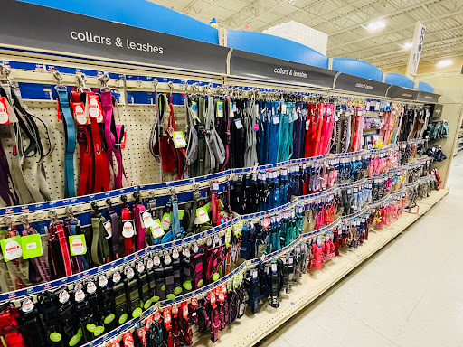 Pet Supply Store «PetSmart», reviews and photos, 2625 Gulf to Bay Blvd, Clearwater, FL 33759, USA