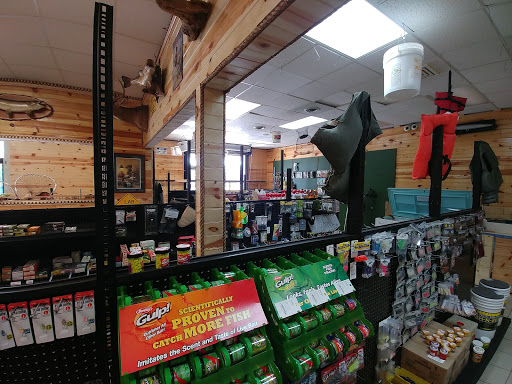 Outdoor Sports Store «Shakopee Fishing & Firearms», reviews and photos, 574 Marschall Rd, Shakopee, MN 55379, USA