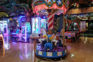 Fun World Phinisi Point (PhiPo) image