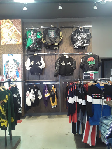 Shopping Mall «Hillcrest Shopping Center», reviews and photos, 1701 N Larkin Ave, Crest Hill, IL 60403, USA