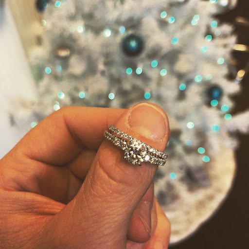 Pawn Shop «Platinum Pawn & Loan», reviews and photos, 292 Main St, Saco, ME 04072, USA