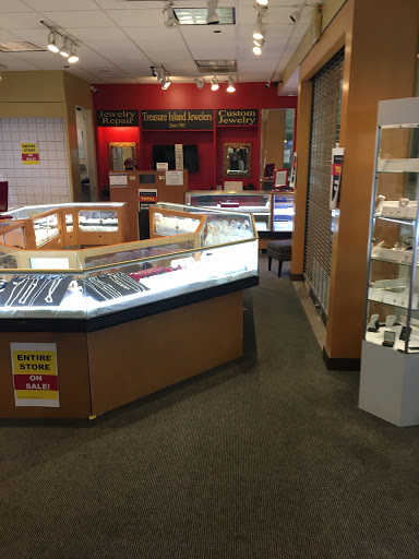 Shopping Mall «The Commons At Federal Way», reviews and photos, 1928 S Commons, Federal Way, WA 98003, USA