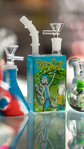 Tobacco Shop «Smoking Box Smoke Shop», reviews and photos, 1008 Alamitos Ave, Long Beach, CA 90813, USA